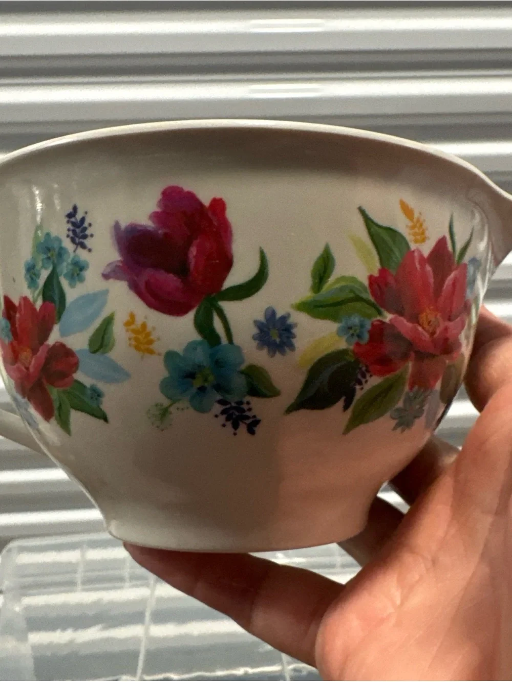 The Pioneer Woman Floral melamine half inch to 2 inch measuring cup with spout